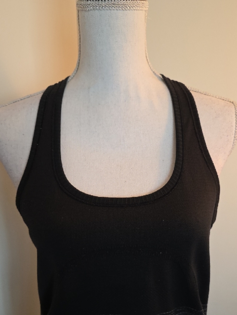 lululemon athletica Black to Heather Gray Ombre Racerback Tank - Picture 2 of 6